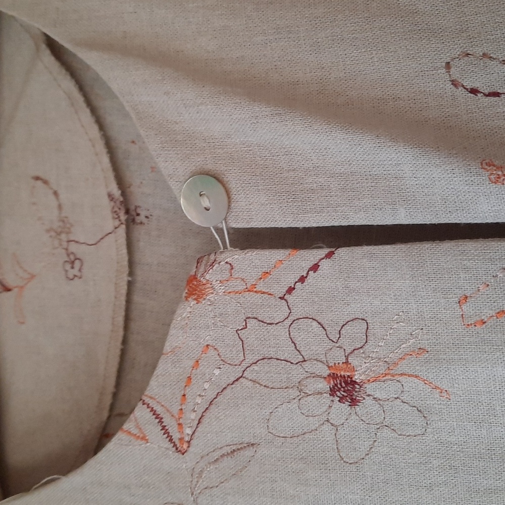 Embroidered Linen Tunic - Picture 2 of 6
